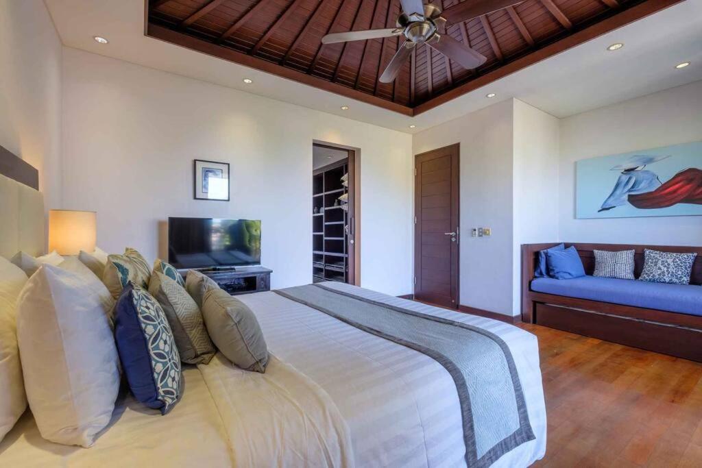 Beachfront Estate Sanur - Eleven Kejora Exterior foto