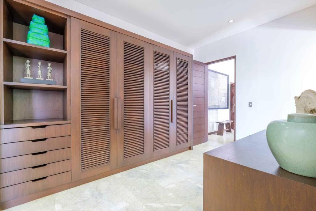 Beachfront Estate Sanur - Eleven Kejora Exterior foto