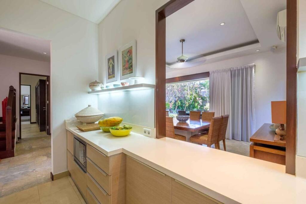 Beachfront Estate Sanur - Eleven Kejora Exterior foto